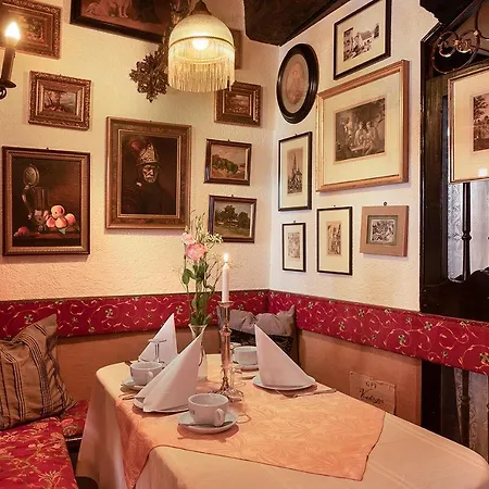 & Restaurant Sichelschmiede Otel