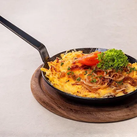 & Restaurant Sichelschmiede * פרייבורג